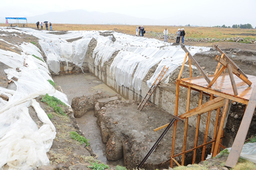 В Азербайджане найдены "холодильник" XVIII века и большая мечеть XVI века (фото)